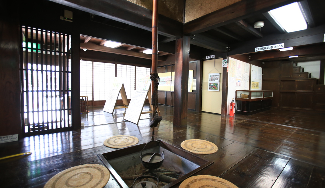 八ヶ岳美術館(原村歴史民俗資料館）